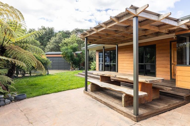 Photo of property in 46 Petane Road, Bay View, Napier, 4104
