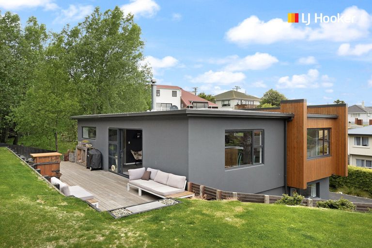 Photo of property in 11 Eastbank Street, Waverley, Dunedin, 9013