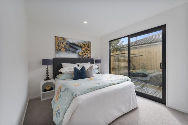 Photo of property in 8/6 Shakespeare Road, Milford, Auckland, 0620