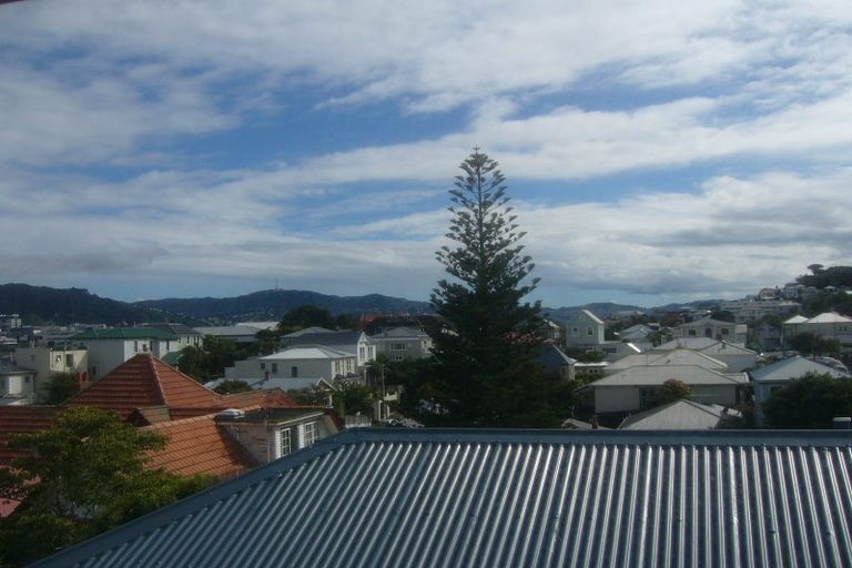 Photo of property in 46 Porritt Avenue, Mount Victoria, Wellington, 6011