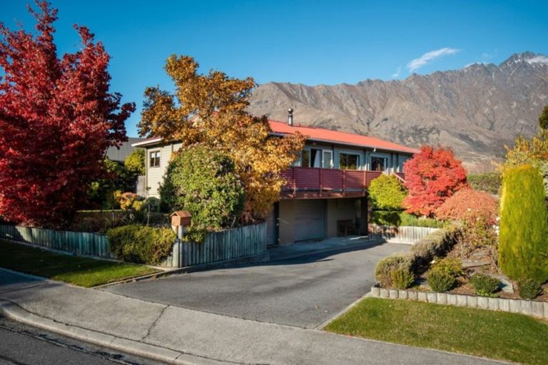 Photo of property in 58 Remarkables Crescent, Frankton, Queenstown, 9300