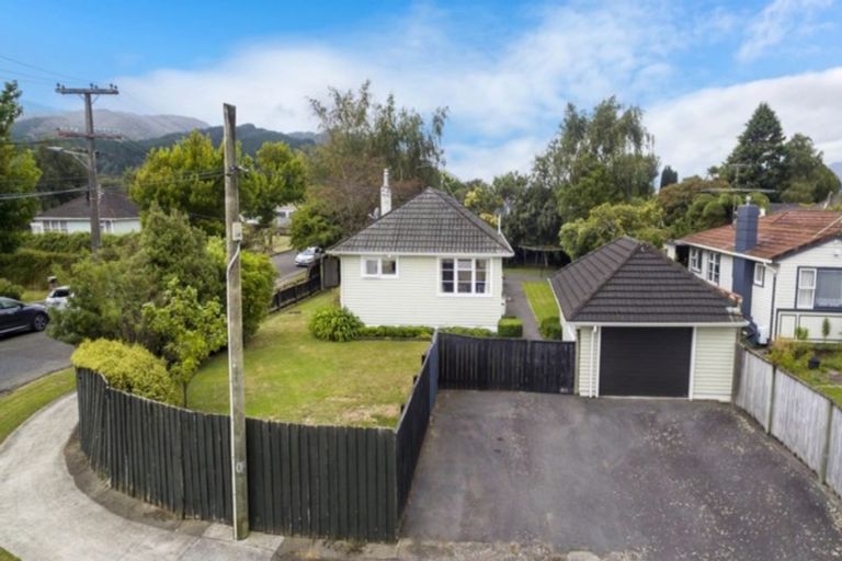 Photo of property in 21 Maher Street, Elderslea, Upper Hutt, 5018