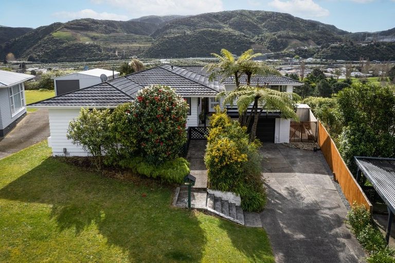 Photo of property in 56 Holborn Drive, Stokes Valley, Lower Hutt, 5019