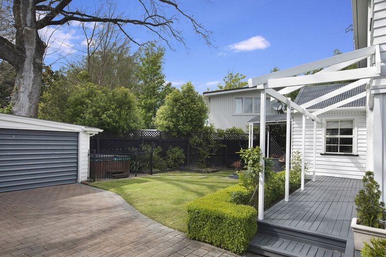 Photo of property in 108 Clyde Road, Ilam, Christchurch, 8041