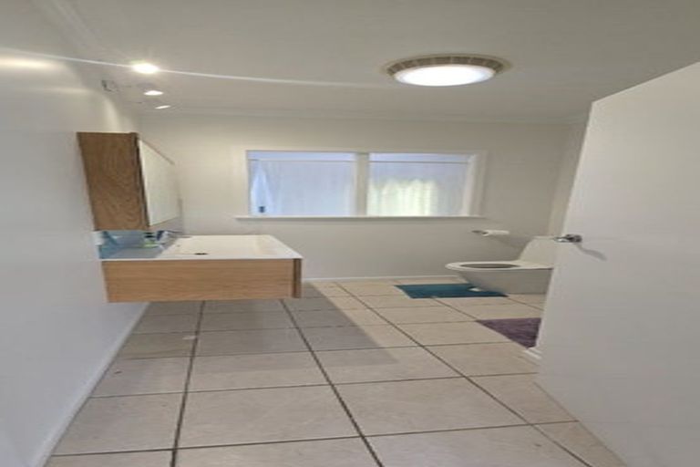 Photo of property in 405 Main Road, Huapai, Kumeu, 0810