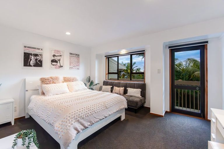 Photo of property in 33 Stredwick Drive, Torbay, Auckland, 0630