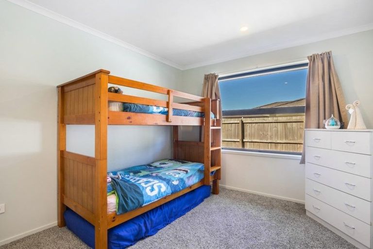 Photo of property in 18 Helenslee Road, Pokeno, 2402