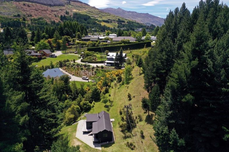 Photo of property in 119 Atley Road, Arthurs Point, Queenstown, 9371