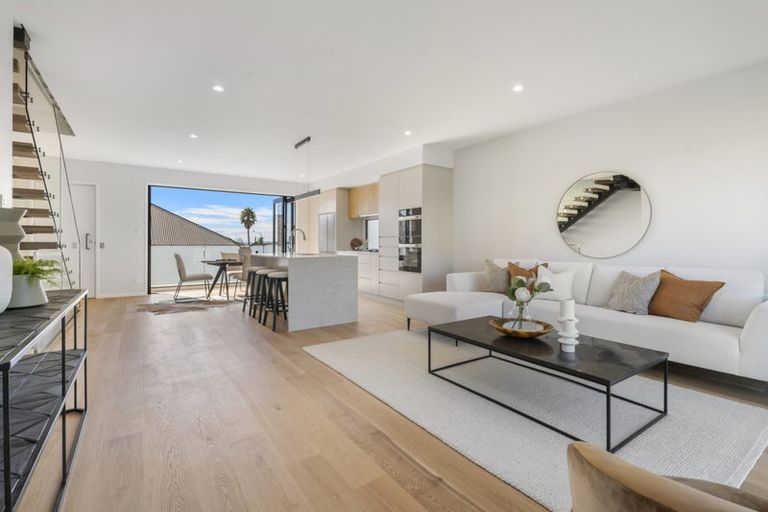 Photo of property in 16e Killarney Street, Takapuna, Auckland, 0622