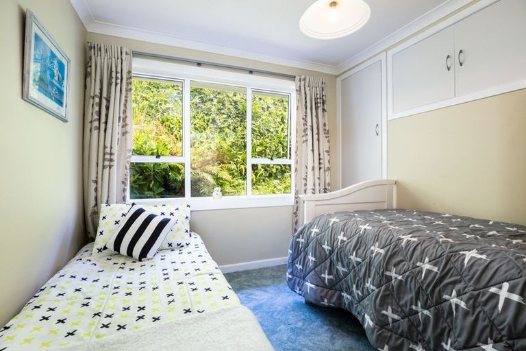 Photo of property in 50 Calvert Road, Lynmouth, New Plymouth, 4310