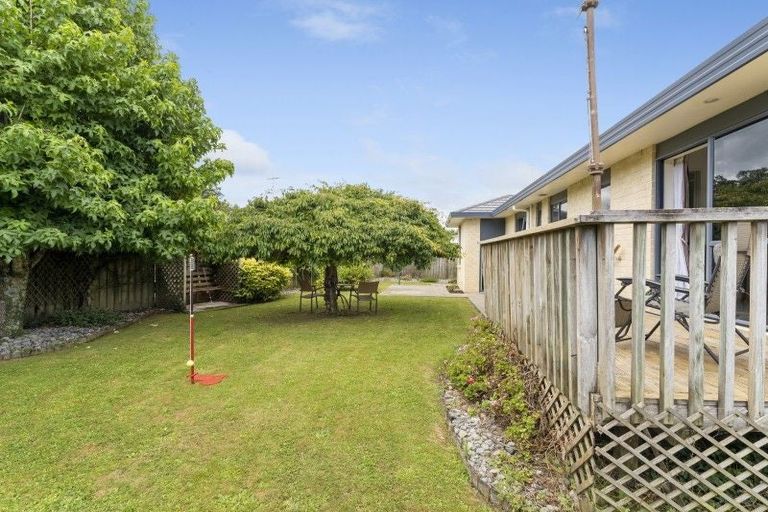Photo of property in 24 Millhaven Place, Otaki, 5512