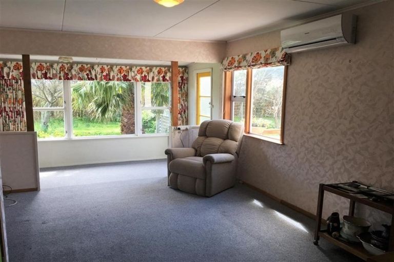 Photo of property in 10 Hana Udy Place, Paraparaumu Beach, Paraparaumu, 5032