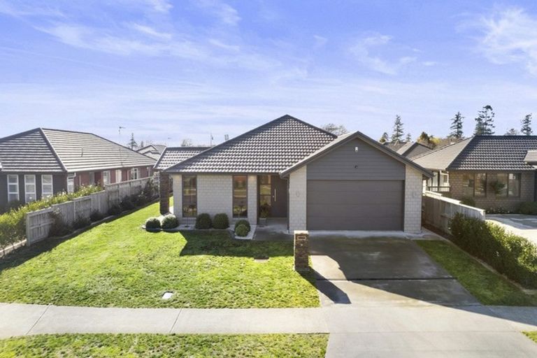 Photo of property in 10 Jarrett Terrace, Leamington, Cambridge, 3432