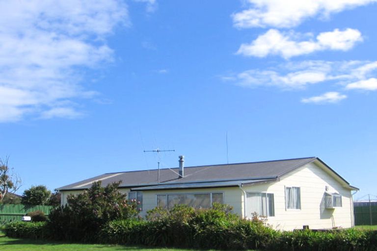 Photo of property in 4 Te Awa Street, Foxton Beach, Foxton, 4815