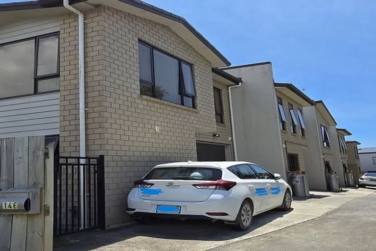 Photo of property in 14a Elliot Street, Howick, Auckland, 2014