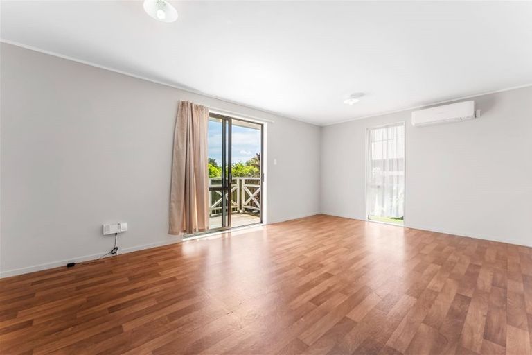 Photo of property in 10 Te Kanawa Crescent, Henderson, Auckland, 0610