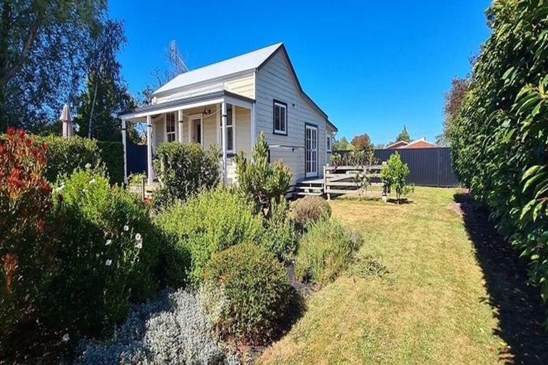 Photo of property in 20a Malcolm Street, Martinborough, 5711
