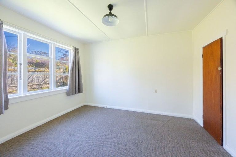 Photo of property in 21 Great North Road, Waipawa, 4210