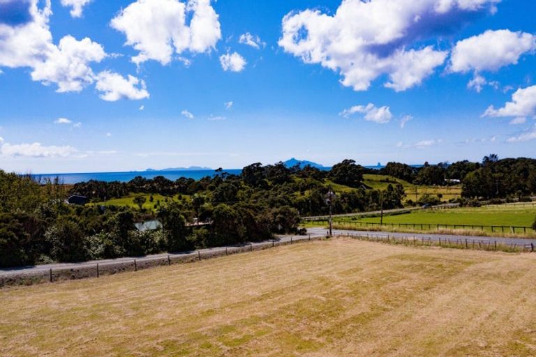 Photo of property in 14 Cullen Road, Waipu, 0582
