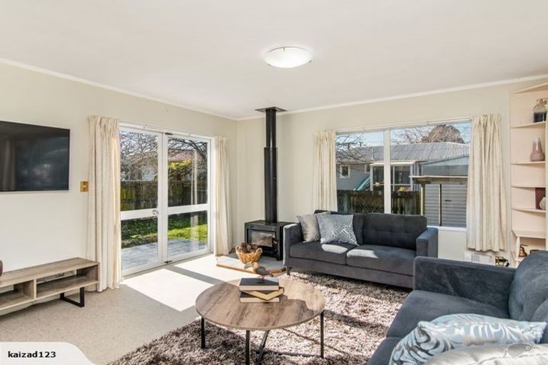 Photo of property in 27b Sutton Crescent, Papakura, 2110