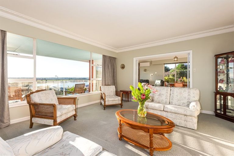 Photo of property in 34 Cannon Hill Crescent, Mount Pleasant, Christchurch, 8081