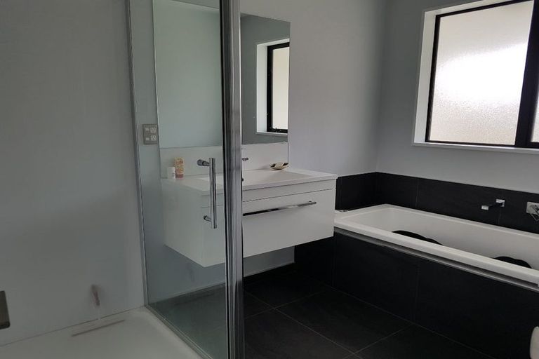 Photo of property in 5 Derek Anderson Place, Halswell, Christchurch, 8025