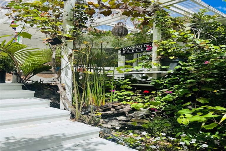 Photo of property in Long Cottage Gallery, 145 Iona Road, Havelock North, 4130