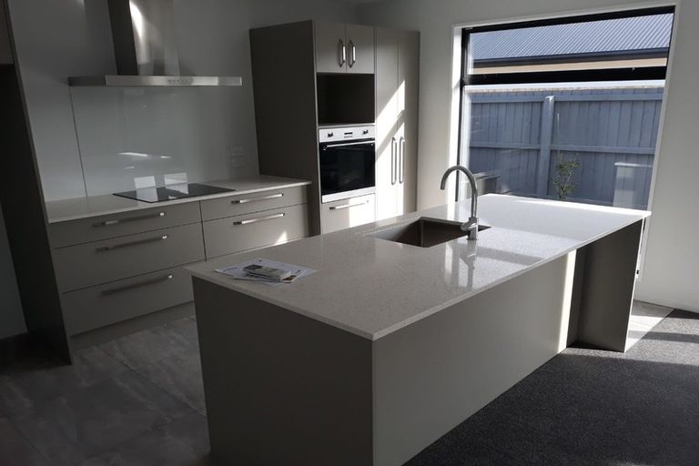 Photo of property in 9 Romney Drive, Belfast, Christchurch, 8051