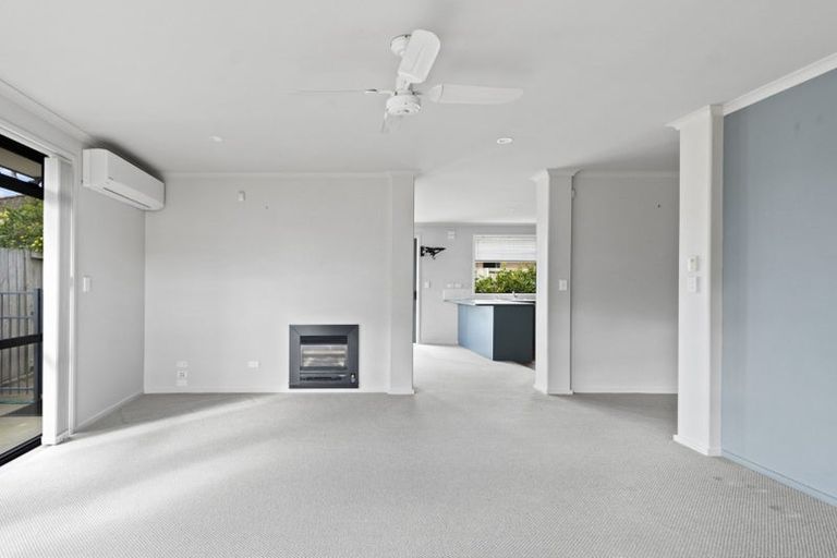 Photo of property in 5 Holcroft Place, Huntington, Hamilton, 3210