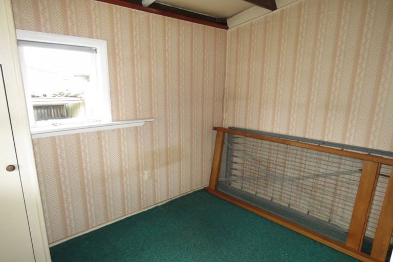 Photo of property in 35 Russell Street, Westport, 7825