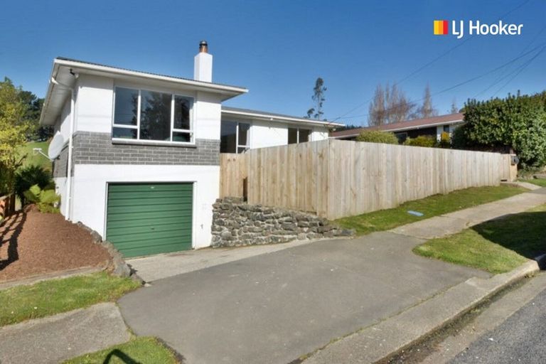 Photo of property in 72 Koremata Street, Green Island, Dunedin, 9018