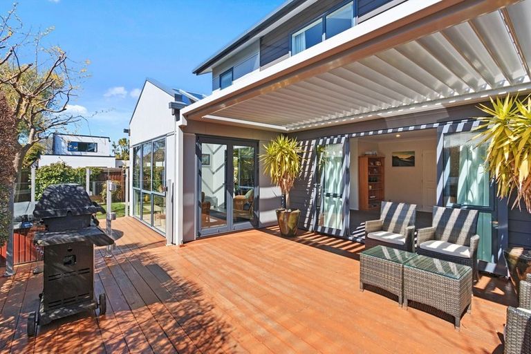 Photo of property in 41a Avonhead Road, Avonhead, Christchurch, 8042