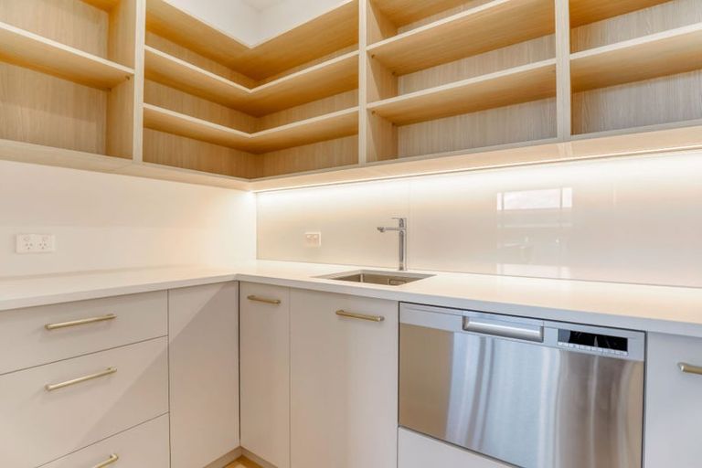 Photo of property in 23 Dorsal Close, Whitianga, 3510