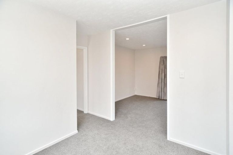 Photo of property in 1/126b Inwoods Close, Parklands, Christchurch, 8083