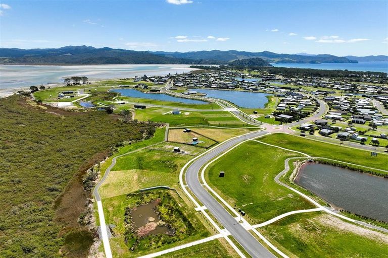 Photo of property in 239 Hamiora Street, Matarangi, 3592