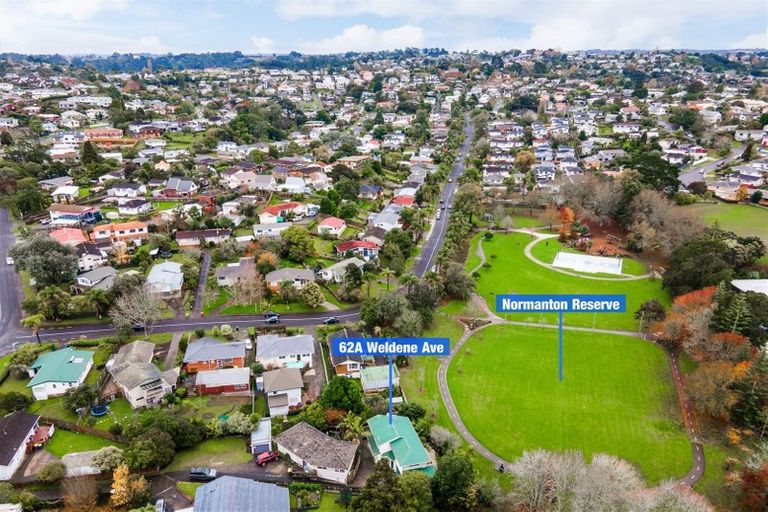 Photo of property in 1/62 Weldene Avenue, Glenfield, Auckland, 0629