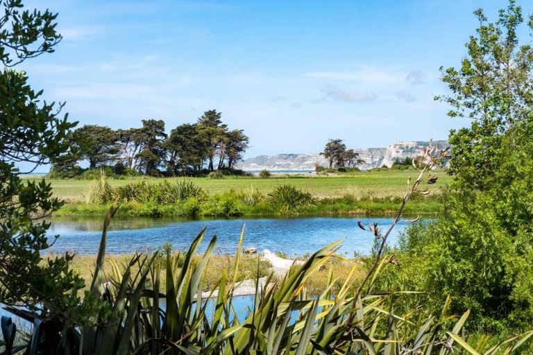 Photo of property in 42 Kuku Street, Te Awanga, 4102