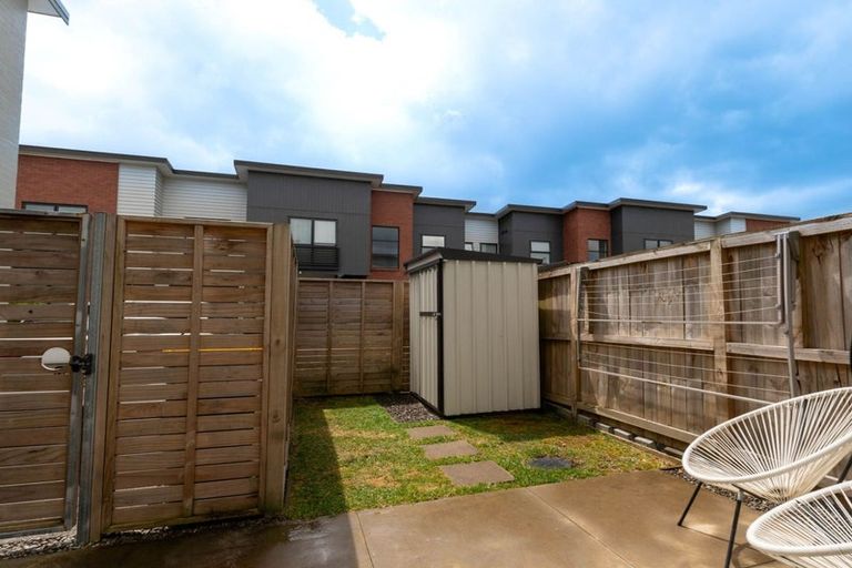 Photo of property in 67 Mettam Drive, Swanson, Auckland, 0614