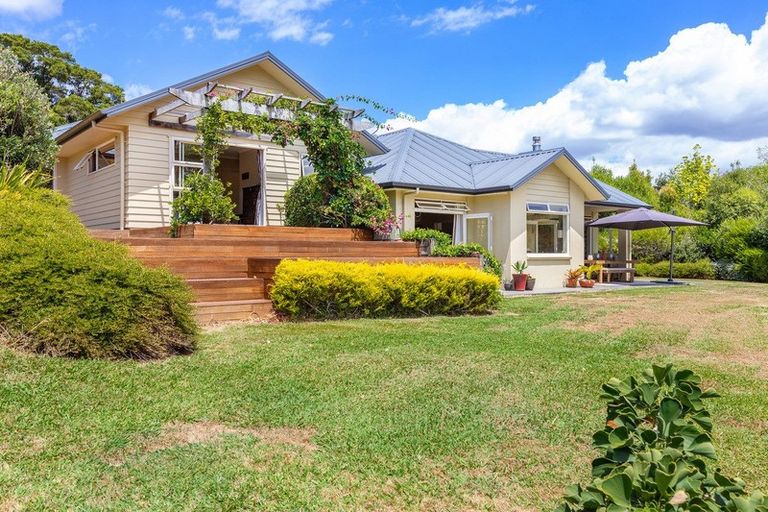 Photo of property in 381 Upper Waiwera Road, Puhoi, Silverdale, 0994