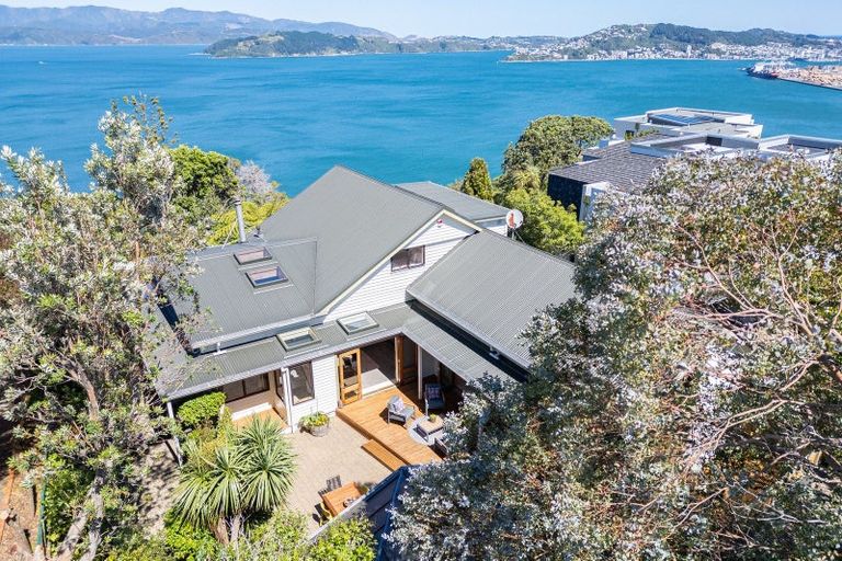 Photo of property in 8 Ranikhet Way, Khandallah, Wellington, 6035