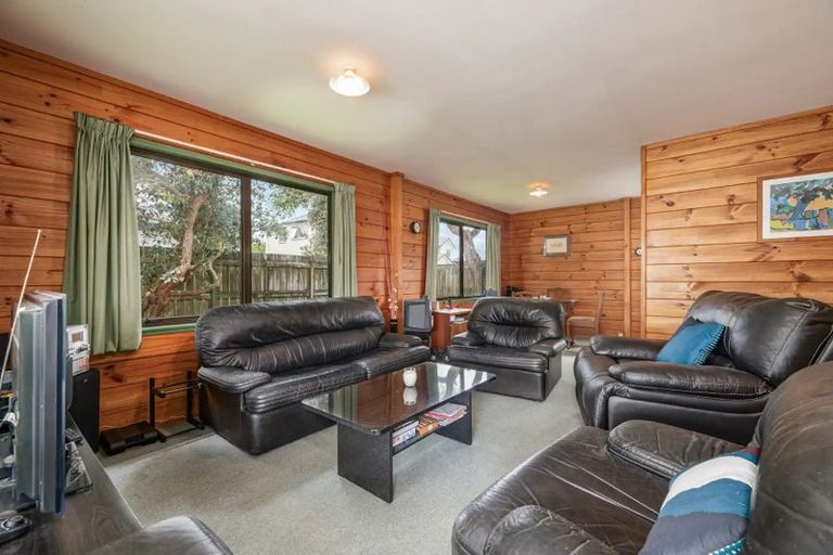 Photo of property in 59b Glendene Avenue, Glendene, Auckland, 0602