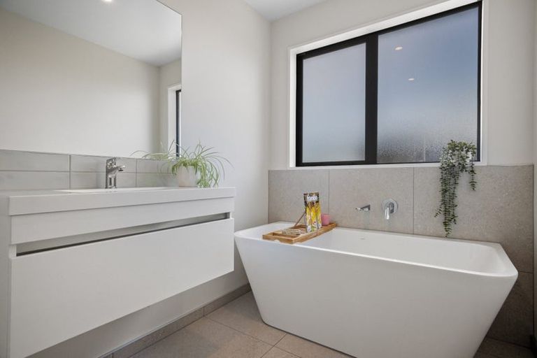 Photo of property in 40 William Deans Drive, Prebbleton, 7604