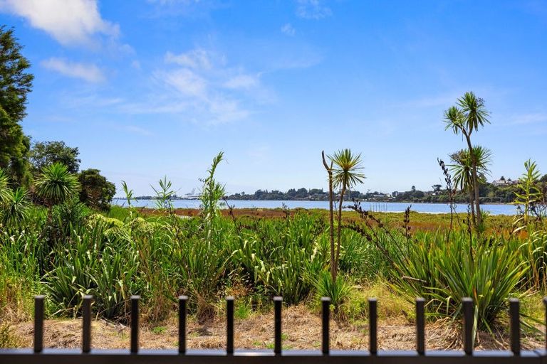 Photo of property in 9/29 Montgomery Road, Judea, Tauranga, 3110