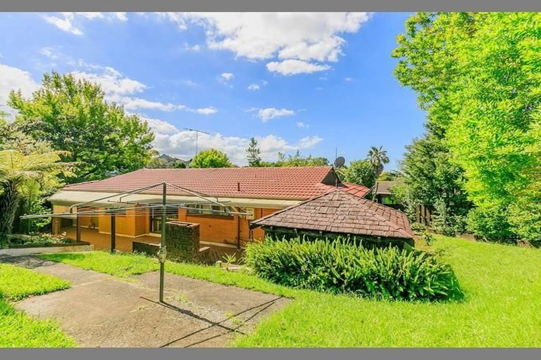 Photo of property in 21 Palliser Lane, Browns Bay, Auckland, 0630