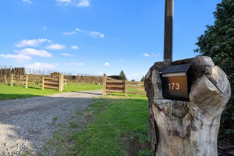 Photo of property in 173 Kairau Road, Brixton, New Plymouth, 4373