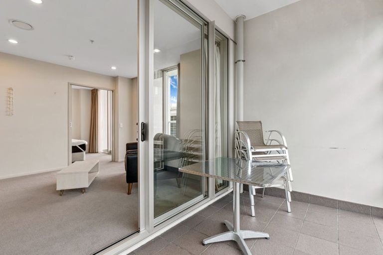 Photo of property in Proximity Apartments, 408/17 Osterley Way, Manukau, Auckland, 2104