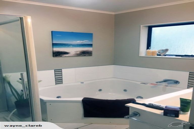 Photo of property in 16 Glendale Drive, Dinsdale, Hamilton, 3204