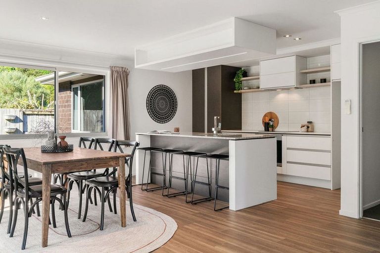 Photo of property in 4 Fender Close, Pyes Pa, Tauranga, 3112