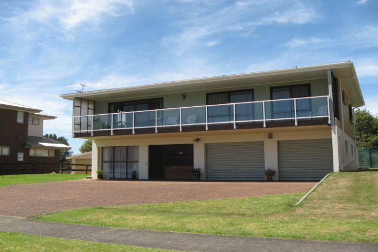 Photo of property in 148 Torkar Road, Clarks Beach, 2122