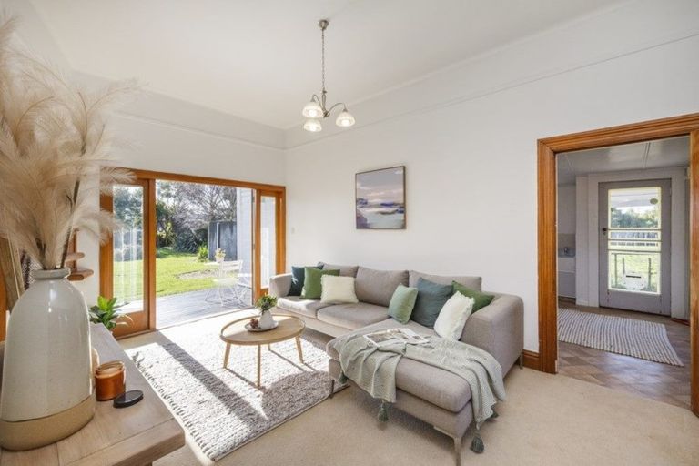 Photo of property in 5 Charles Cross Street, Longburn, Palmerston North, 4412